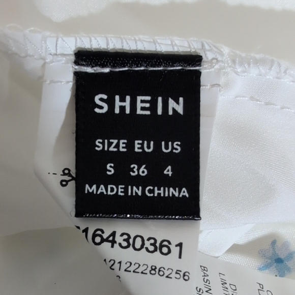 SHEIN  Halter Sundress Size Small - Picture 9 of 9